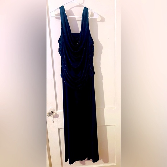 R&M RICHARDS Women’s Navy Ruched Glitter Gown Sleeveless Evening Dress Plus 22W. - Picture 2 of 5